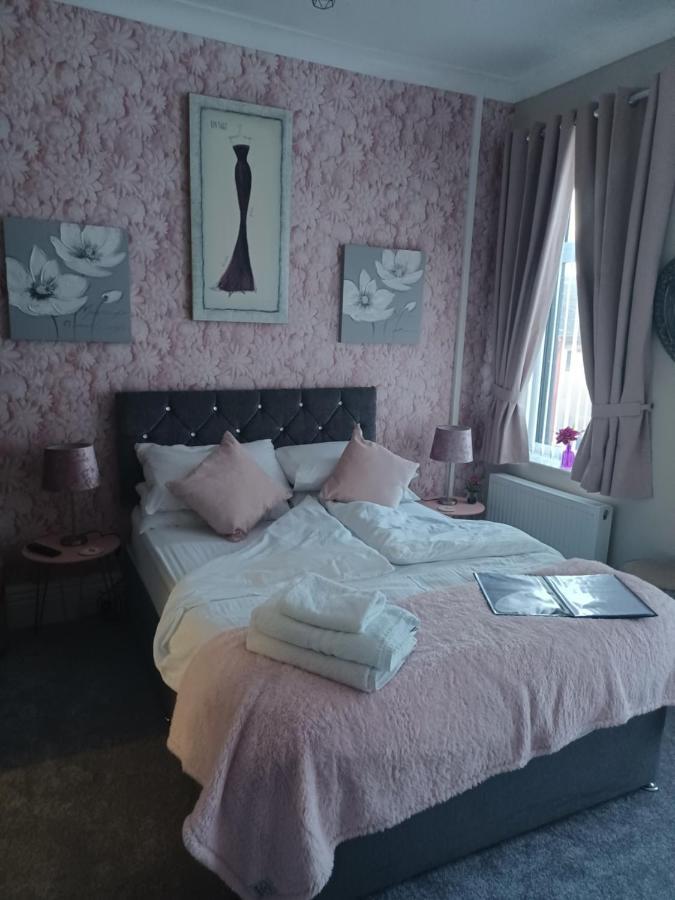 Friends Hotel Blackpool Room photo